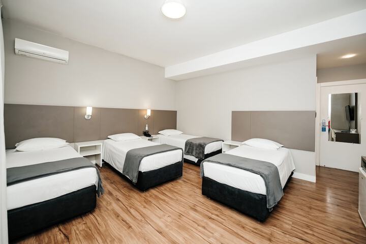 Room 14 of 72