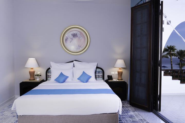 Room 12 of 75