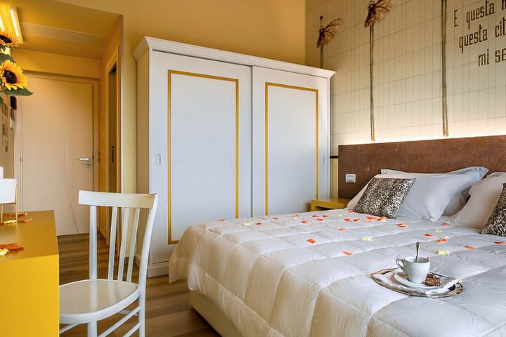 Room 4 of 46