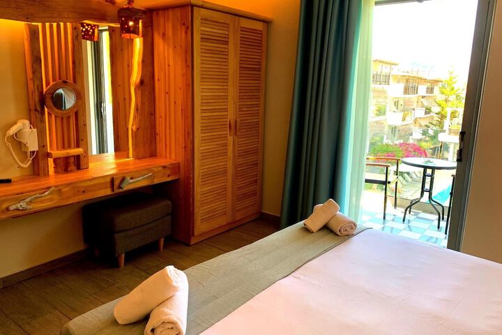 Room 76 of 161