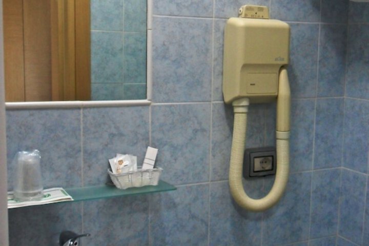 Room 52 of 72