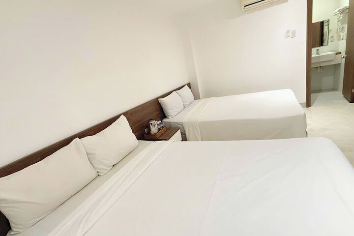 Room 22 of 32