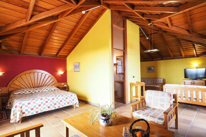 Room 3 of 55