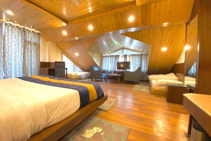 Room 5 of 23