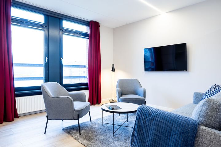 Room 51 of 118