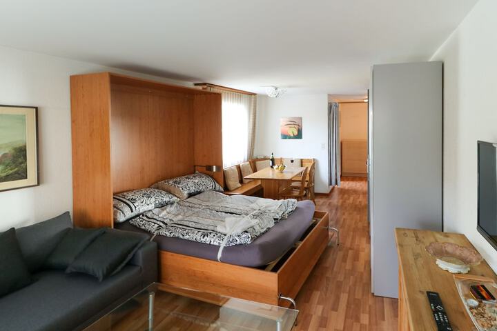 Room 35 of 169