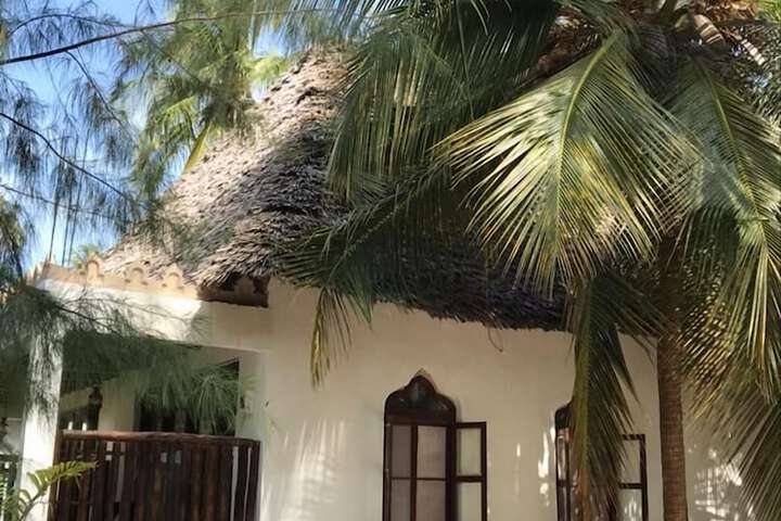 DREAMLAND BUNGALOWS