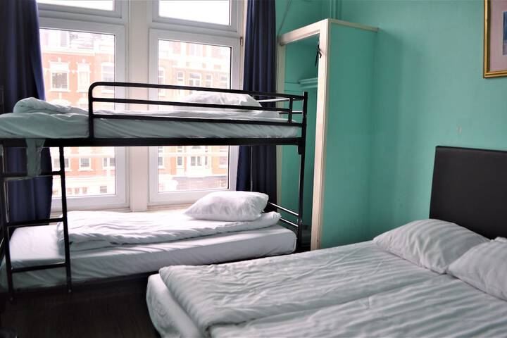 Room 11 of 50