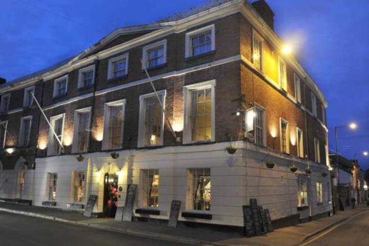 The Royal Oak