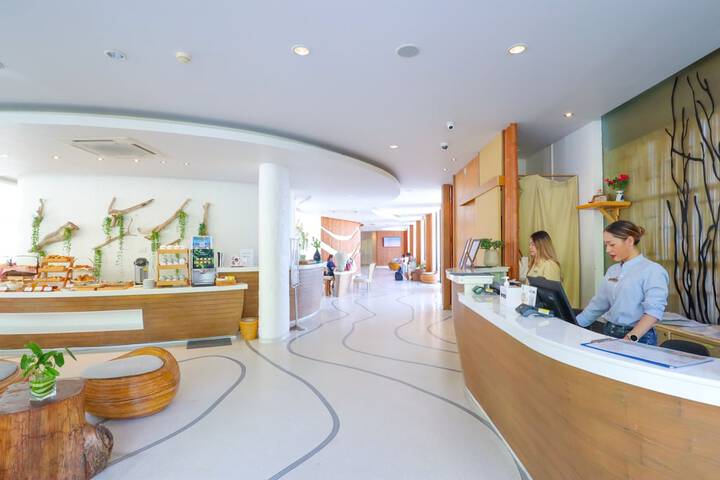 Lobby Entry