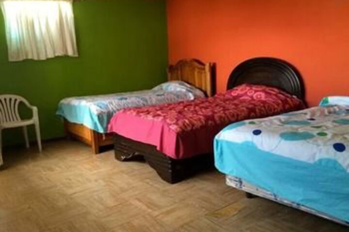 Room 5 of 12