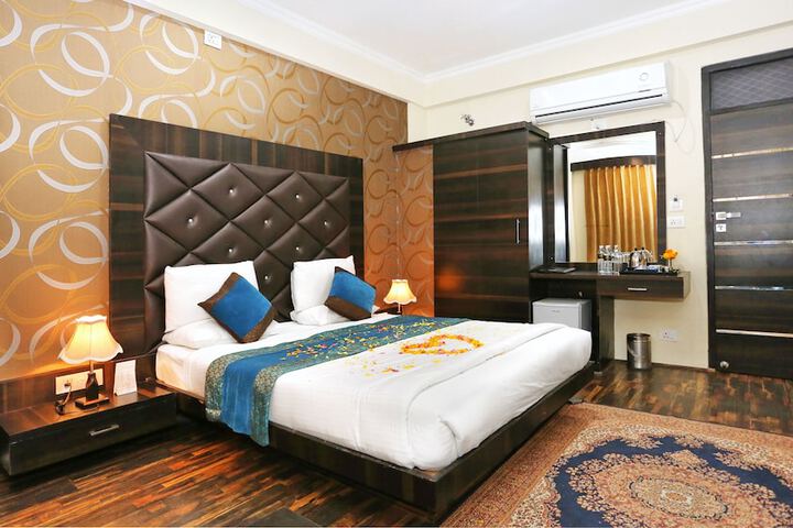 Room 7 of 22