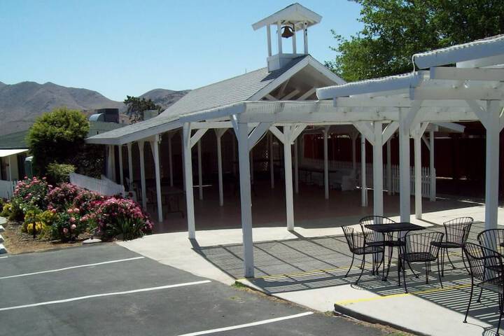 Property Grounds 19 of 25