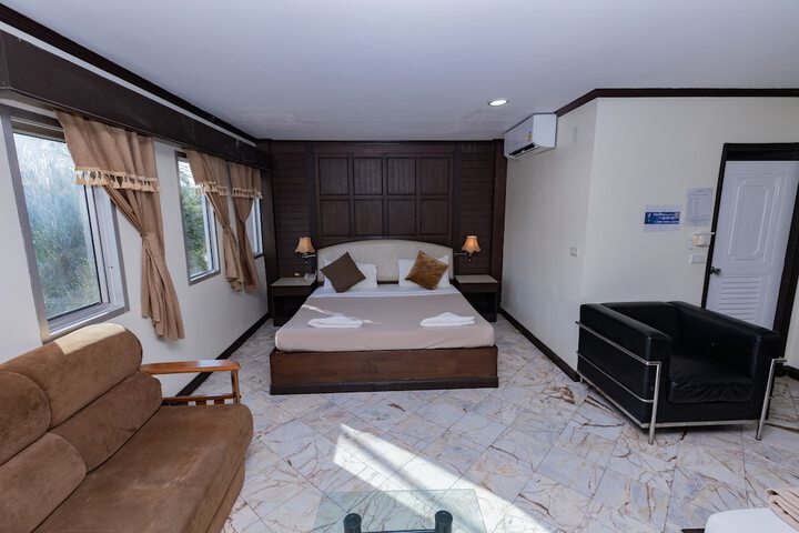 Room 21 of 39