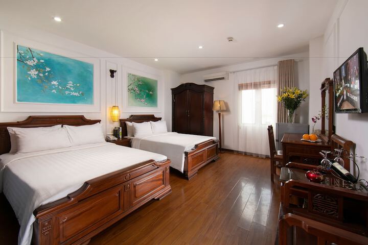 Room 12 of 31