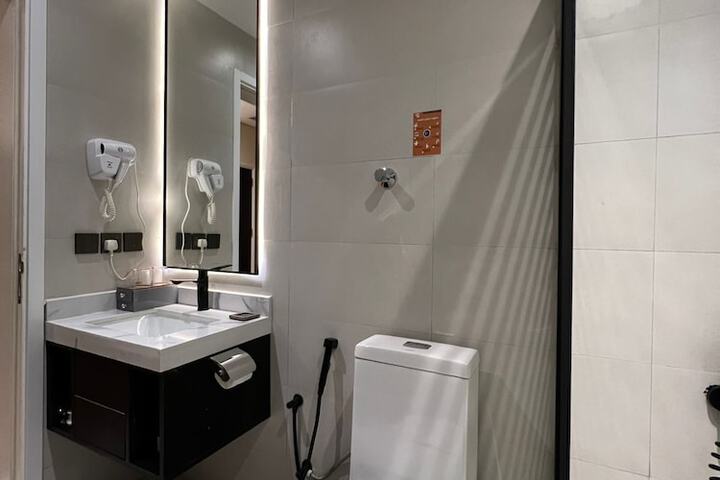 Room 40 of 43