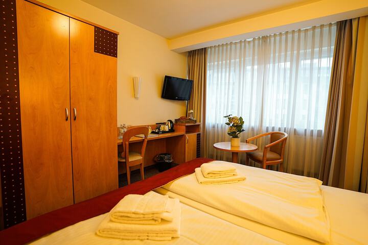 Room 25 of 71
