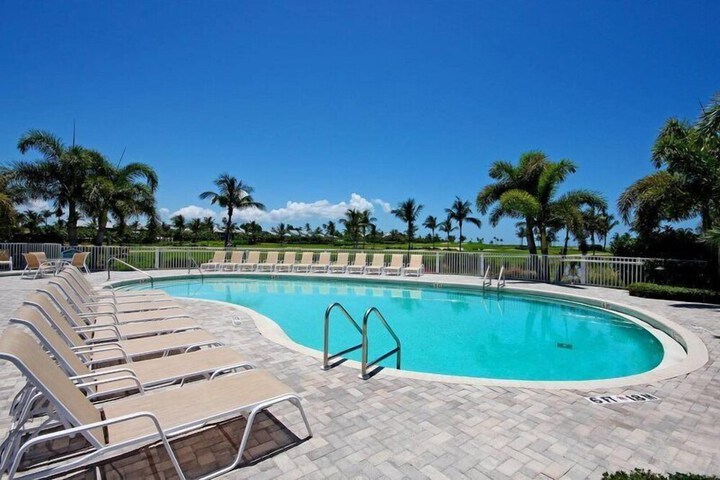 Pool 46 of 64