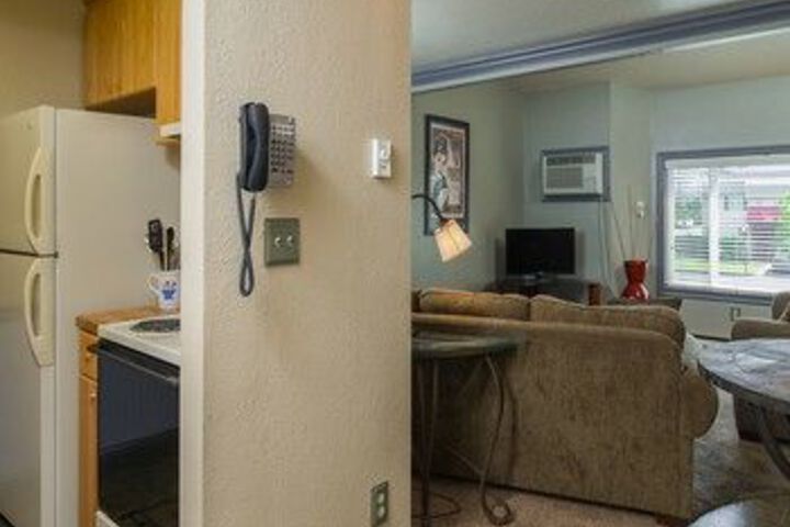 Room 78 of 94