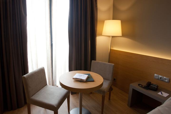Room 15 of 44