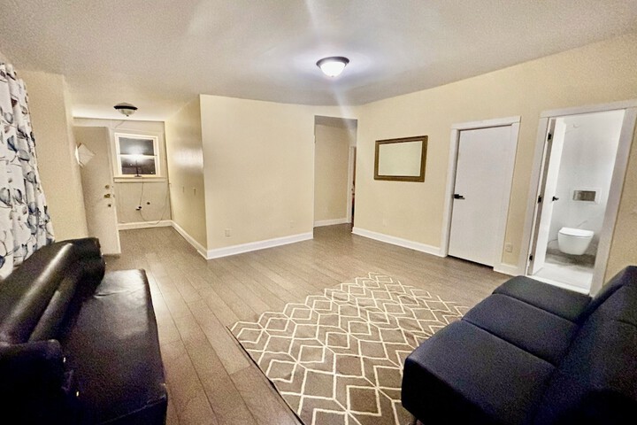Room 18 of 22