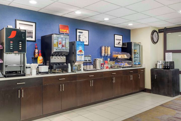 Breakfast area