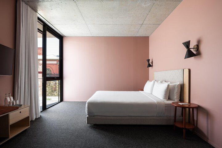Room 9 of 52