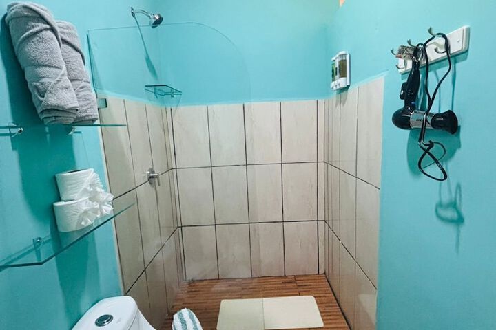 Room 18 of 46