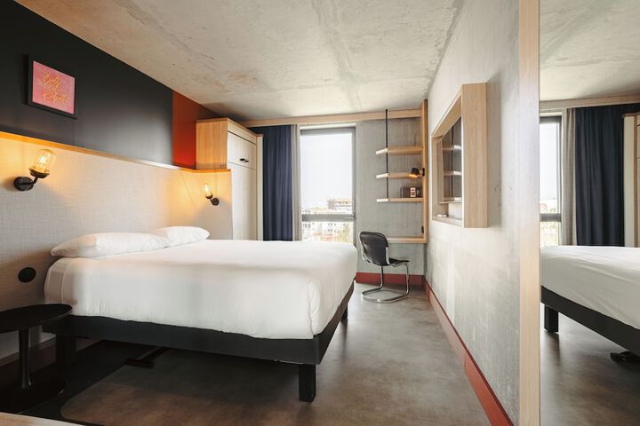Room 39 of 118