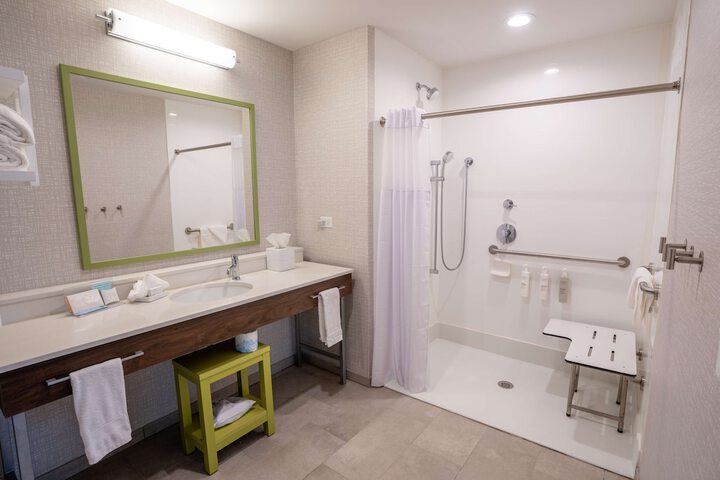 Bathroom shower