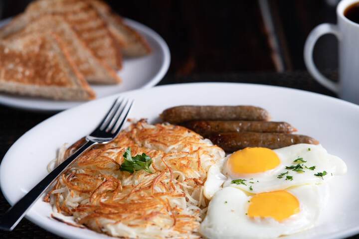 Breakfast/Coffee Service 100 of 137