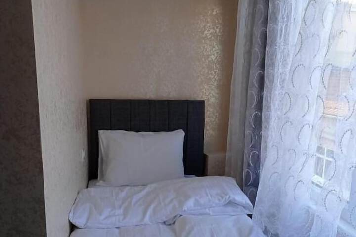 Room 2 of 30