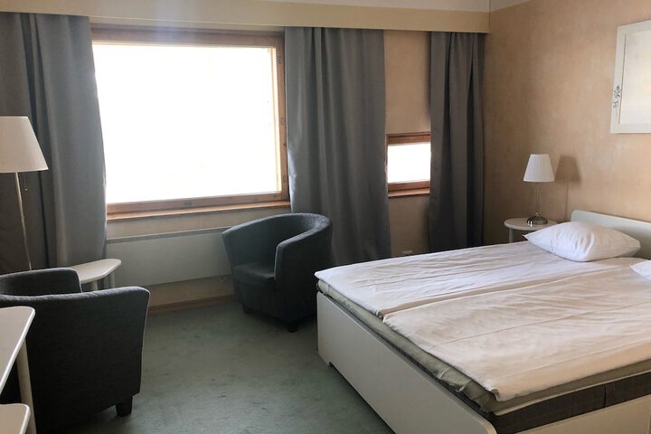 Room 5 of 46