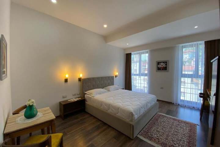 Room 57 of 114