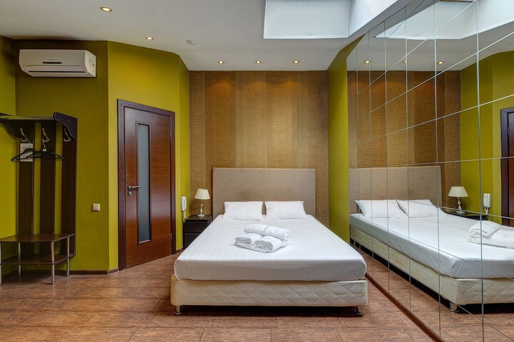 Room 6 of 36
