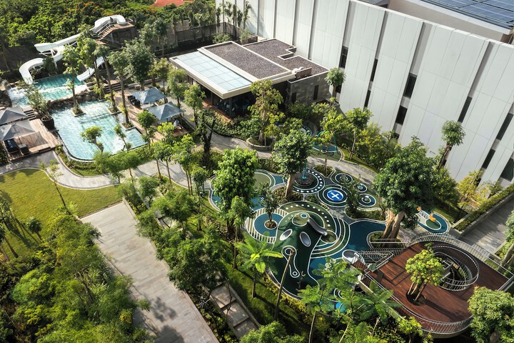 Pool 21 of 39