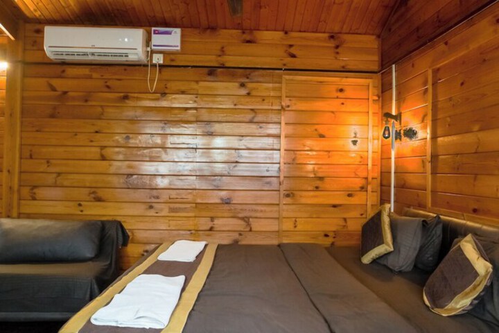 Room 14 of 46