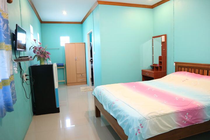 Room 52 of 96