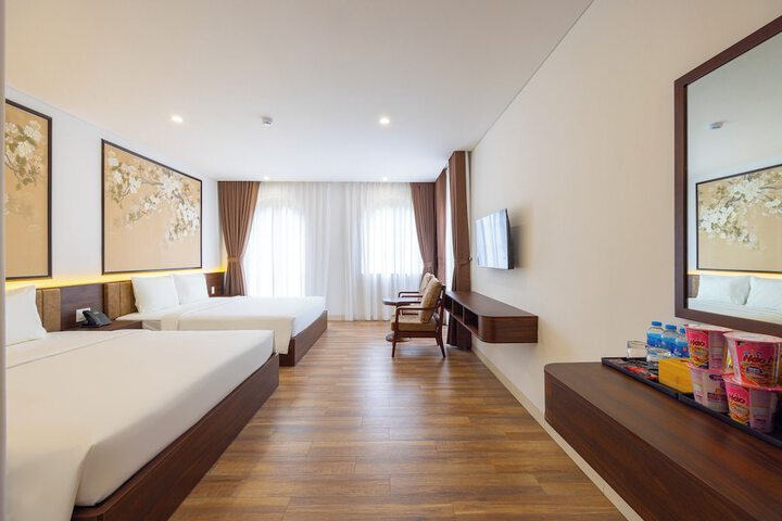 Room 10 of 27