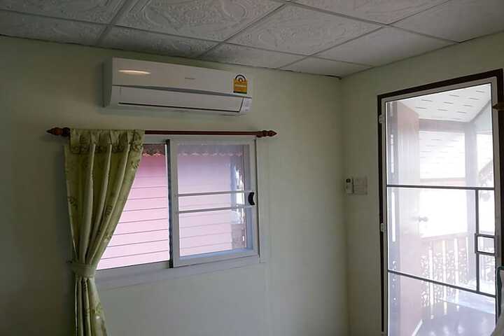 Room 6 of 21