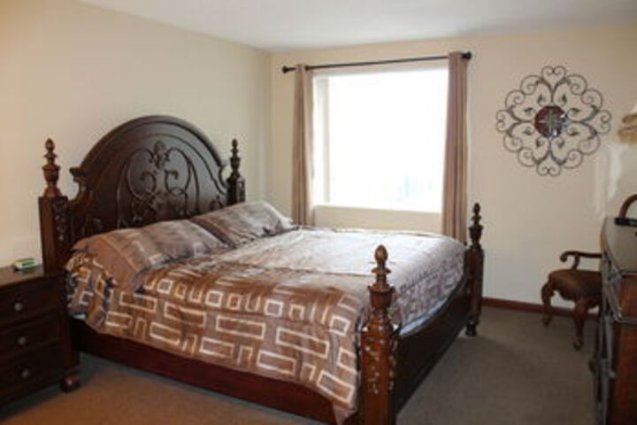 Room 10 of 20