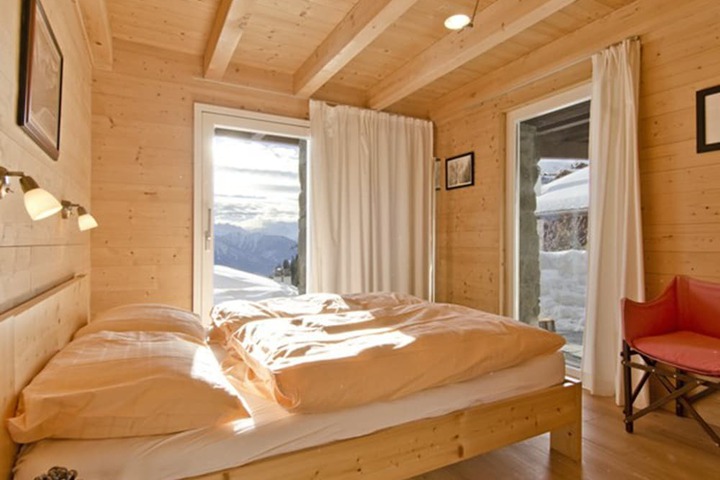 Room 3 of 23