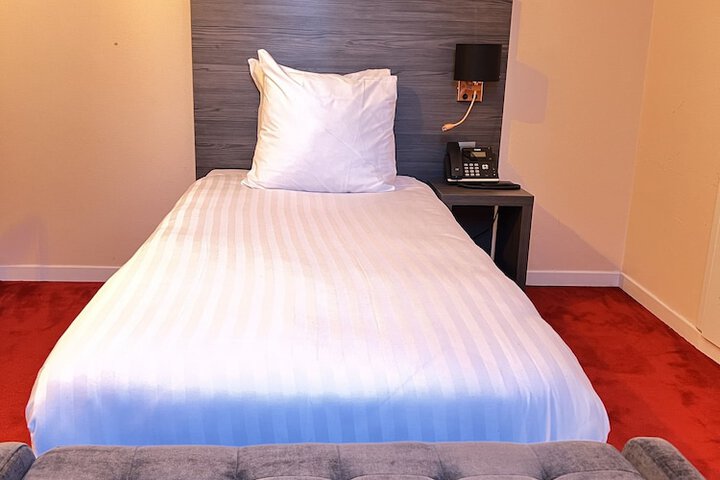Room 19 of 58