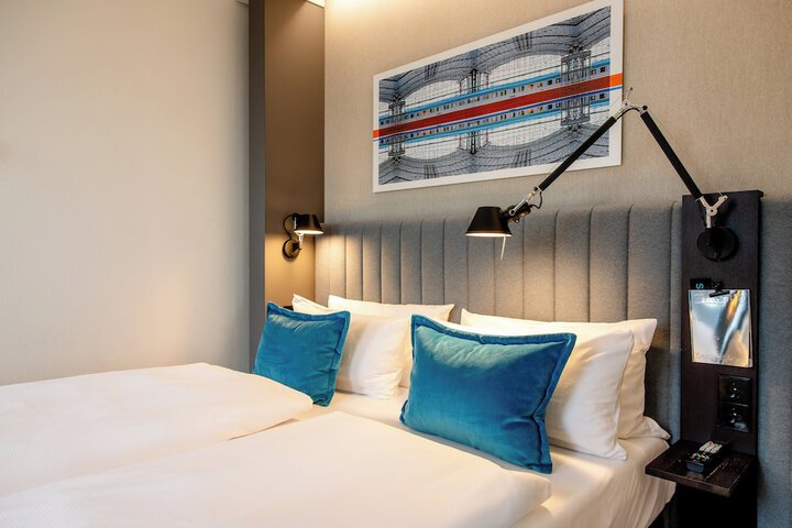 Room 14 of 56