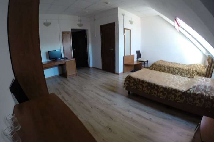 Room 35 of 37
