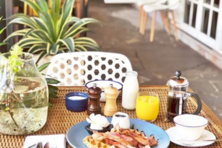 Breakfast/Coffee Service 62 of 81