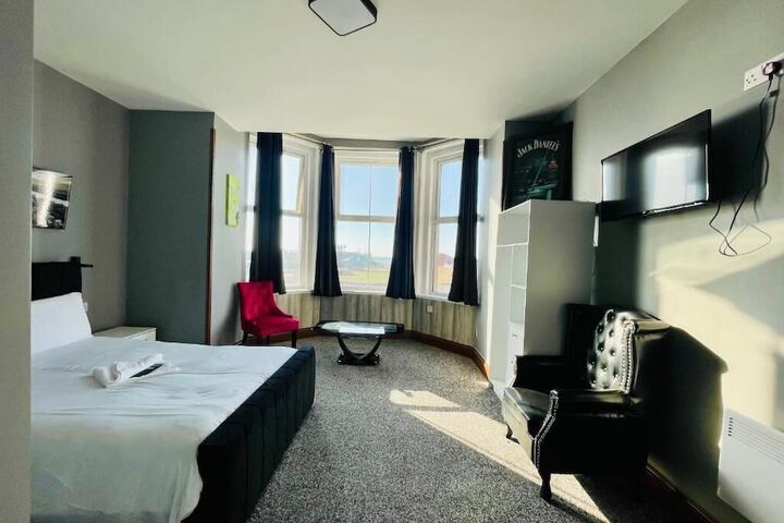 Room 13 of 49
