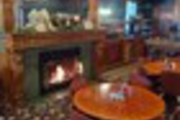 Lounge 119 of 150