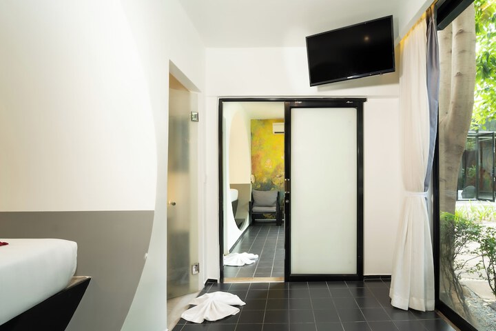 Room 30 of 131
