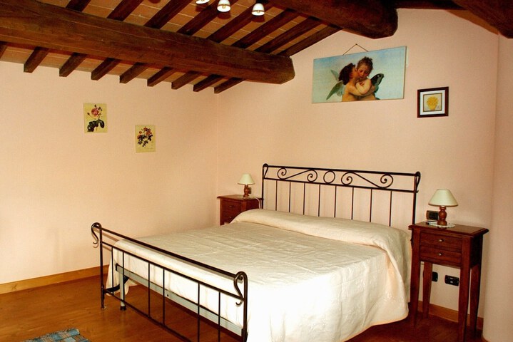 Room 5 of 46